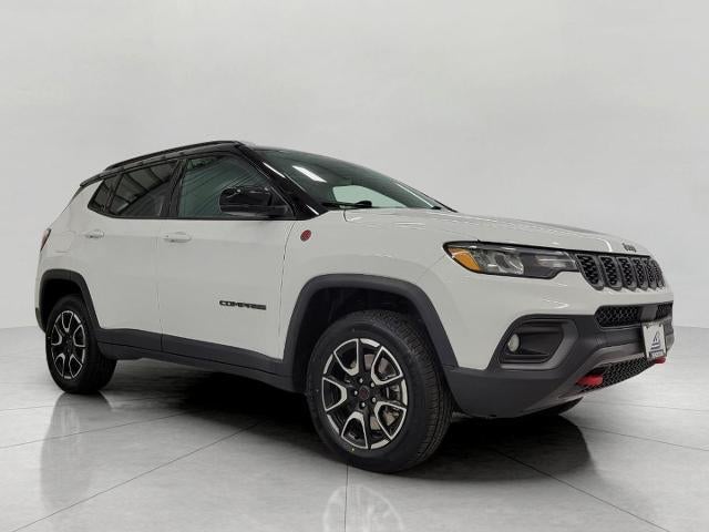 2025 Jeep Compass Trailhawk 4x4 in Bright White Clearcoat — front three-quarter view